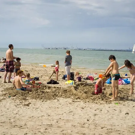 Semesterbostad Modern Townhouse In With Secure Parking