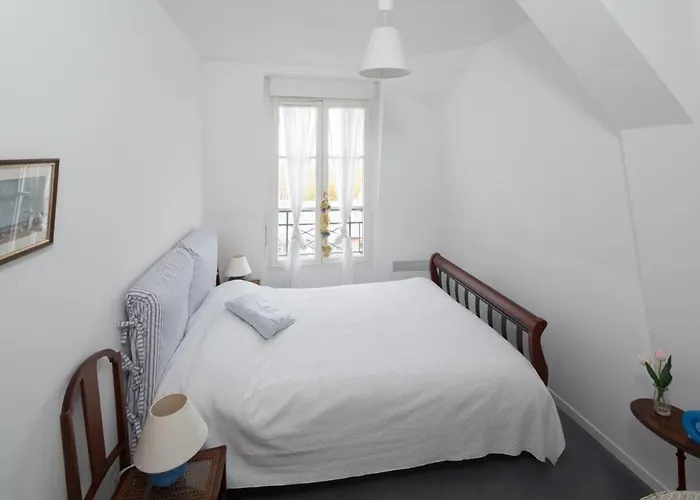 Modern Townhouse In With Secure Parking Casa vacanze Honfleur