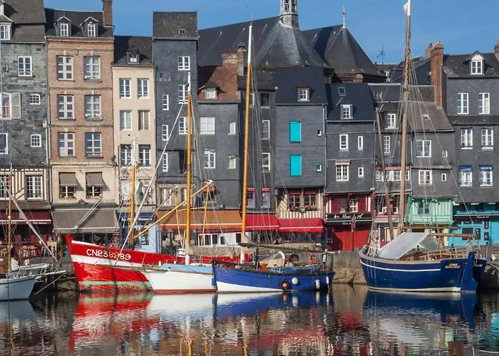 Modern Townhouse In With Secure Parking Casa vacanze Honfleur