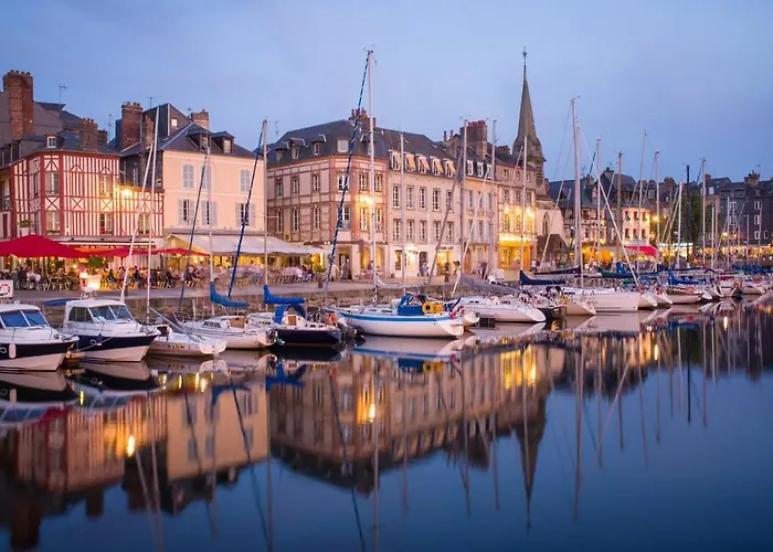 Modern Townhouse In With Secure Parking Feriehus Honfleur