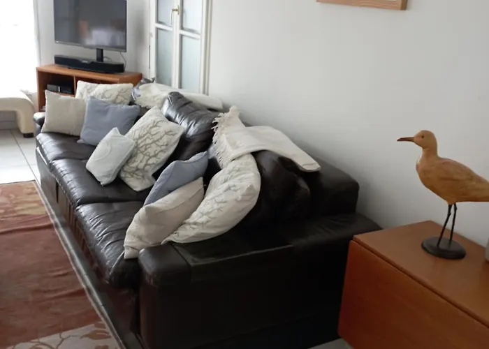 Modern Townhouse In With Secure Parking Honfleur